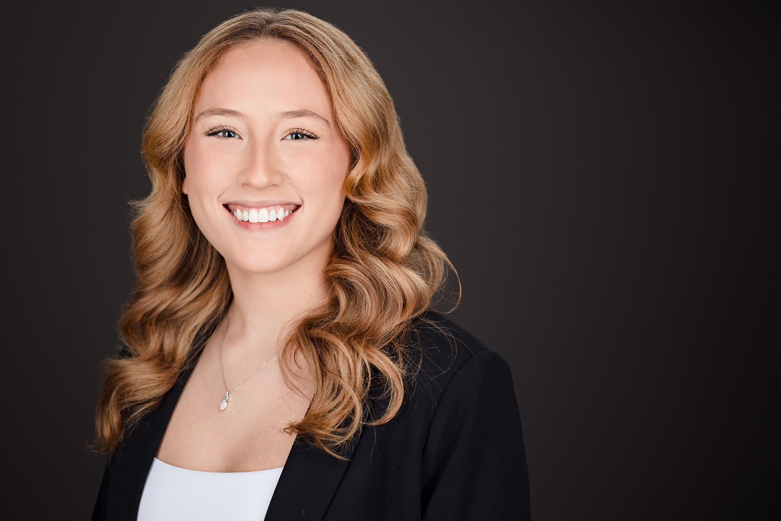 Tips for Better Linkedin Profile Photos