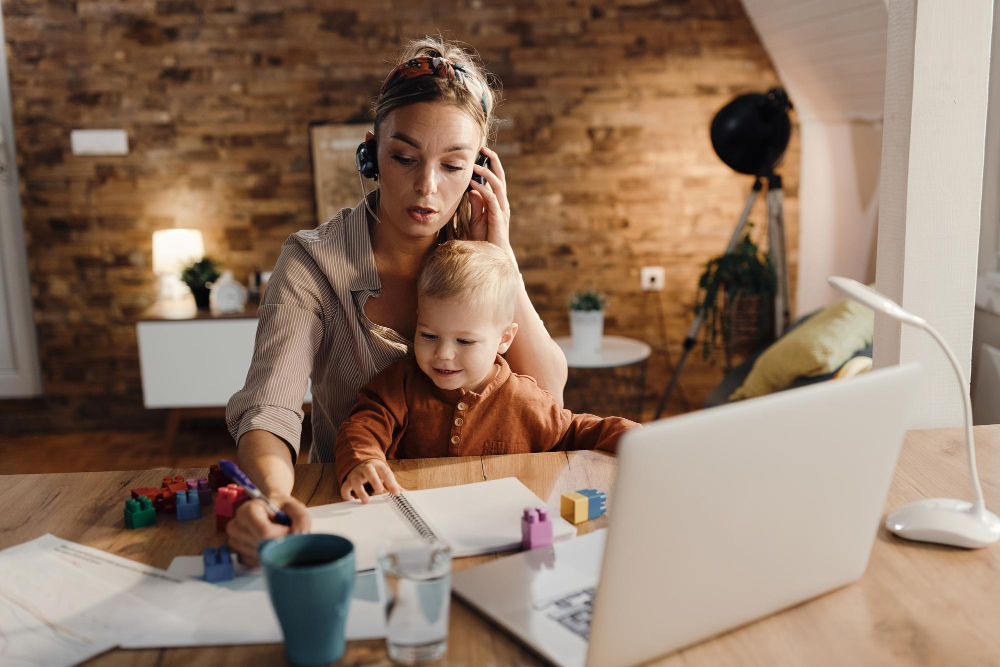 Honoring the Trailblazing Mom-preneurs: 5 Phenomenal Women Balancing Business and Motherhood
