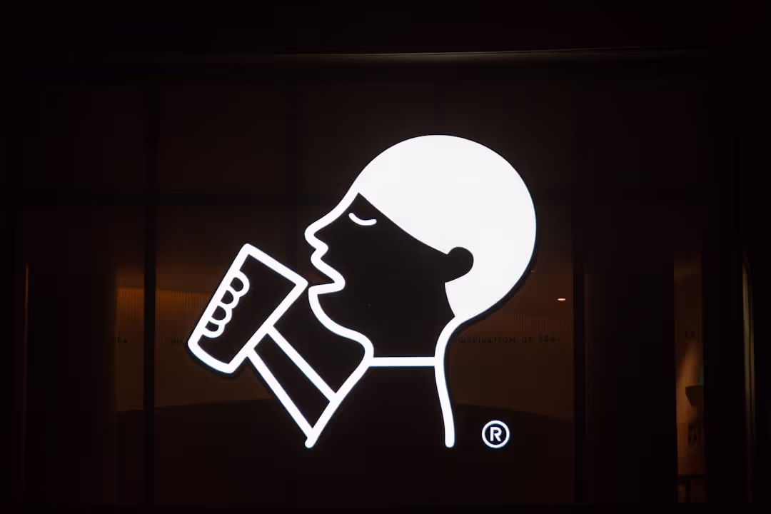 Food & Beverage Company Logo