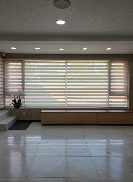 콤비블라인드 여의도성당