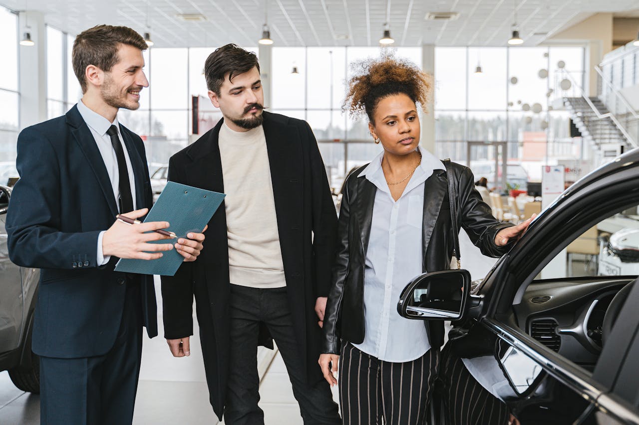Manufacturer Financing vs Dealer Financing