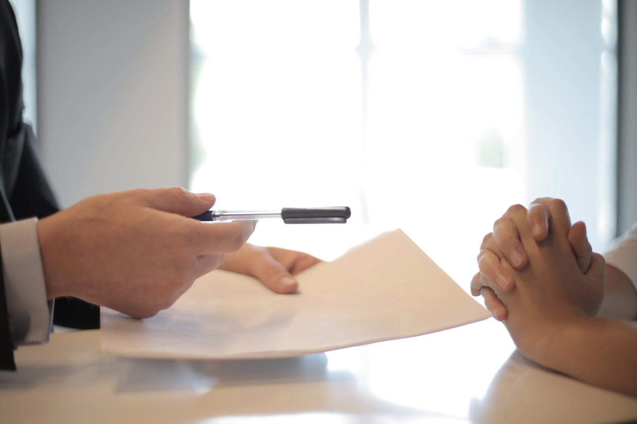 contract-signing