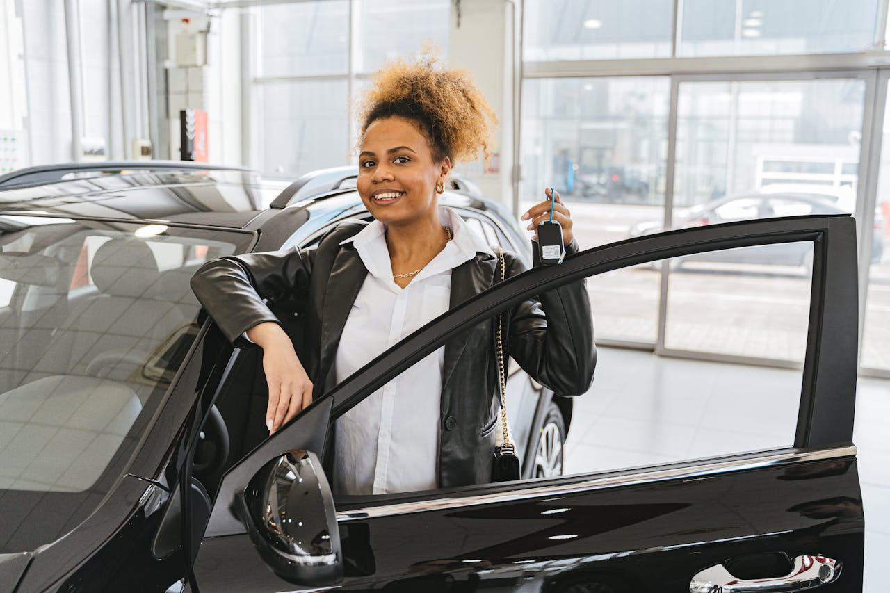 woman buying a car