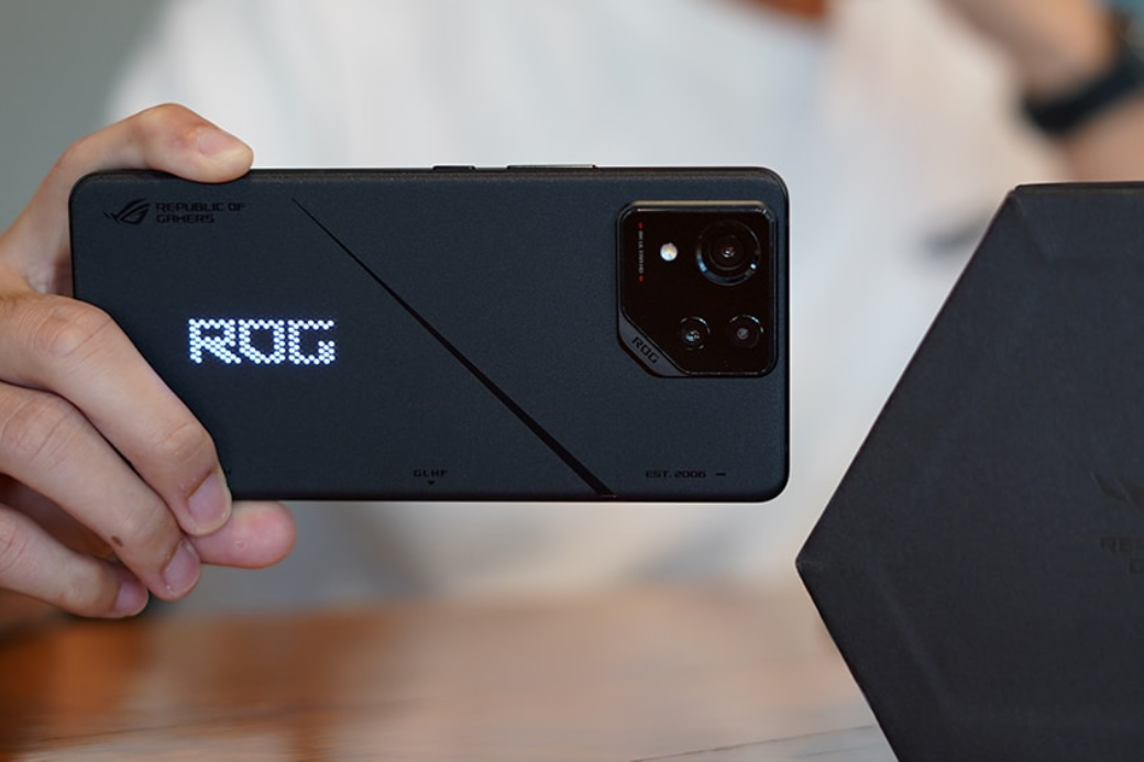 ลดราคาครั้งใหญ่! ควรซื้อ ROG Phone รุ่นปีที่แล้ว ตอนไหนถึงจะคุ้มที่สุด?
