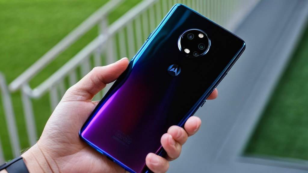 Motorola Edge 30 Pro ราคาถูก: สมาร์ทโฟนคุ้มค่าที่คุณต้องมี!