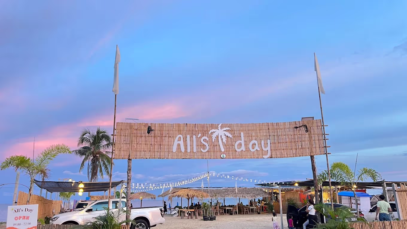 All’s day cafe & restaurant: ร้านลับริมทะเลห้วยยาง ที่ต้องพึ่งดวงเพื่อเจอ แต่เจอแล้วคือจึ้ง!