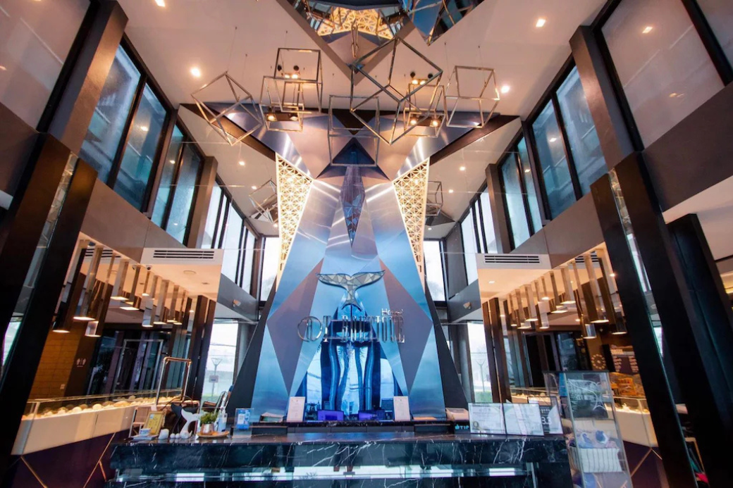 ภาพรวมดีไซน์โมเดิร์นของ @T Boutique Hotel ณ หมู่บ้านชาวประมงคลองวาฬ ประจวบคีรีขันธ์