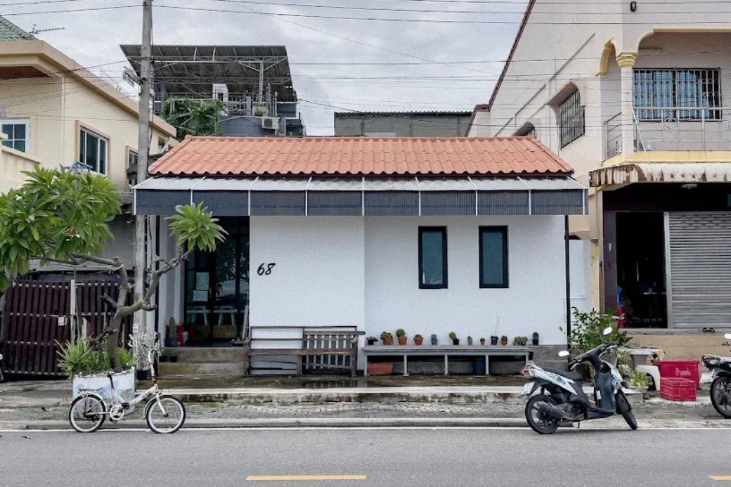 🌊 68 COFFEE: คาเฟ่เล็กๆ ริมทะเลสามอ่าว กาแฟดีงาม ราคาน่ารัก