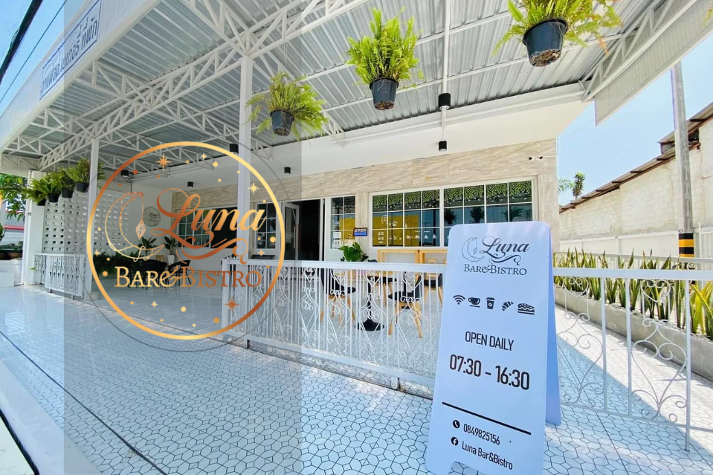 ☕️ สไตล์พาสดใสยามเช้า มาจิบกาแฟเติมพลัง Luna Bar&Bistro @ประจวบคีรีขันธ์ มาจิบกาแฟเติมพลัง