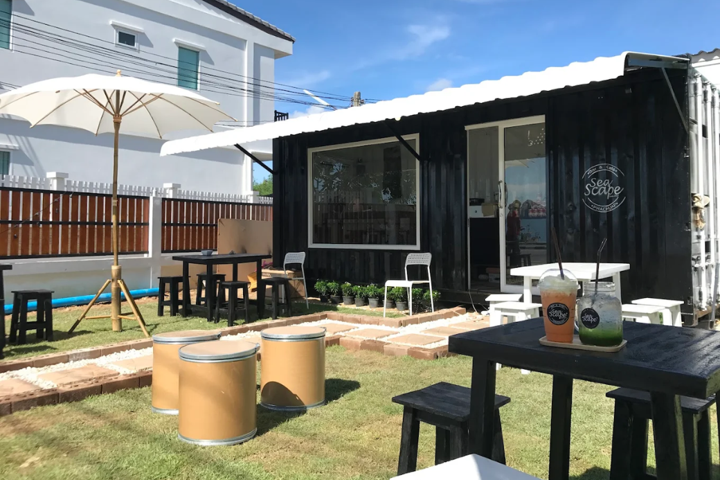 พาชิลล์ริมเล 🌊 แวะ Sea Scape Bar & Café ประจวบฯ ตามหา วิวทะเลในฝัน จิบกาแฟชิลล์ๆ