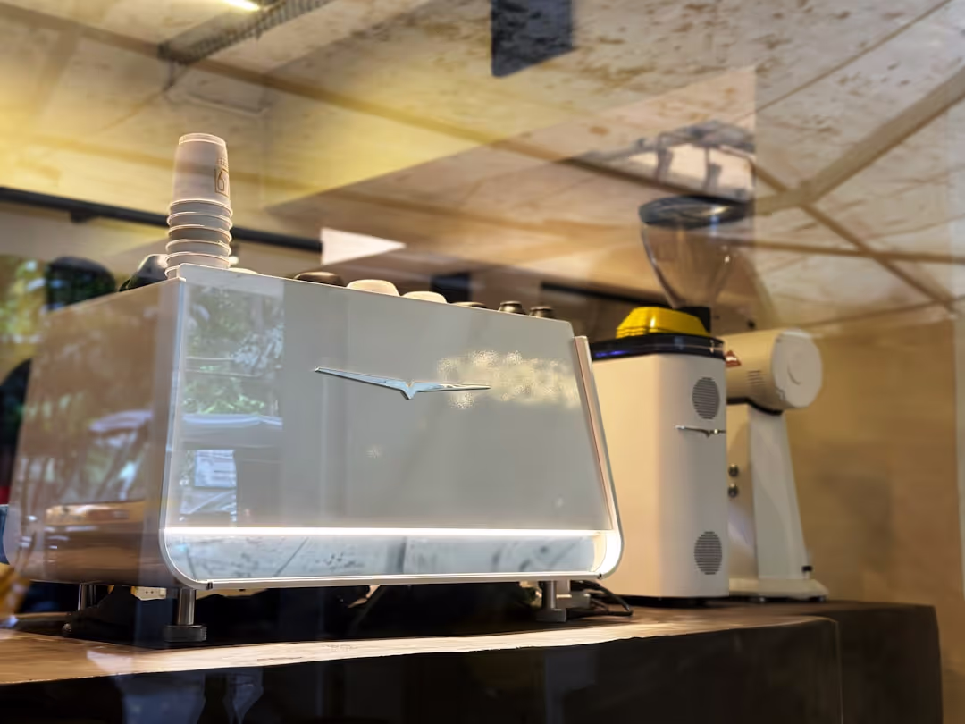 Robot analyzing data