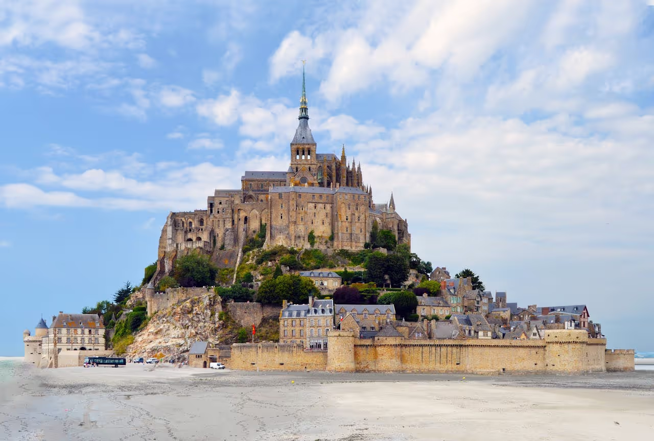 House sitting in France
Mont-Saint-Michel