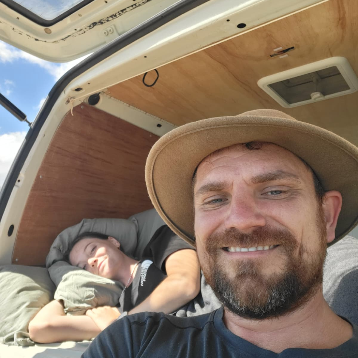 Konrad and Caro campervanning in Australia