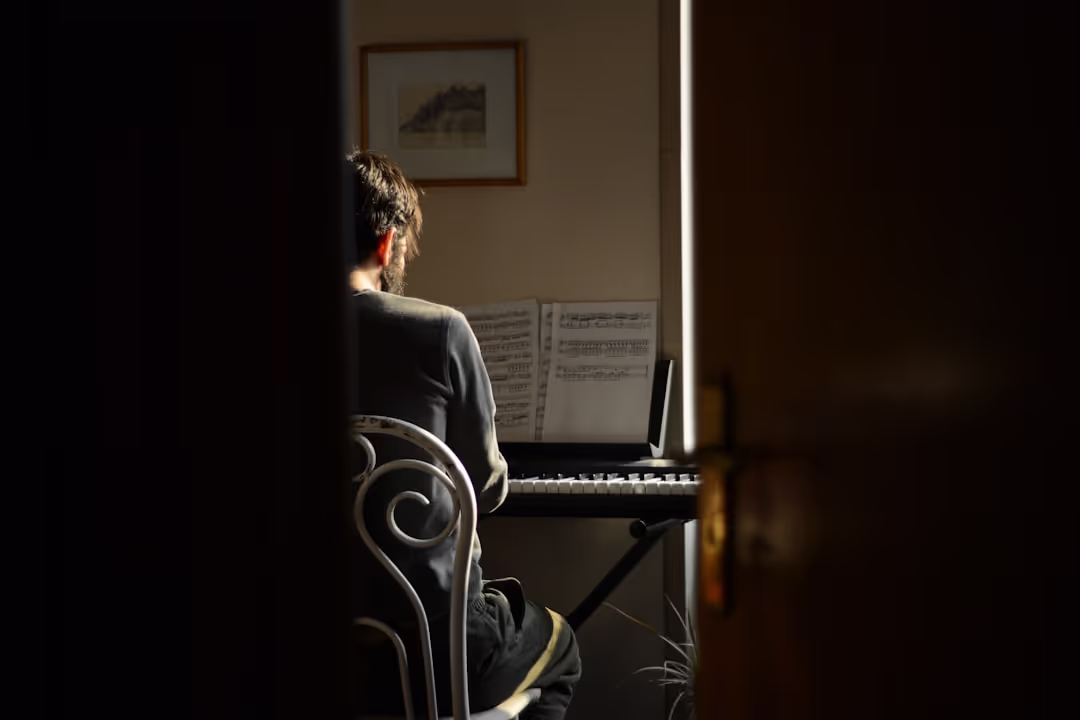Rohan Kumar playing piano